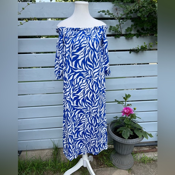 H&M printed blue and white 3/4 sleeves off shoulder - Picture 1 of 4